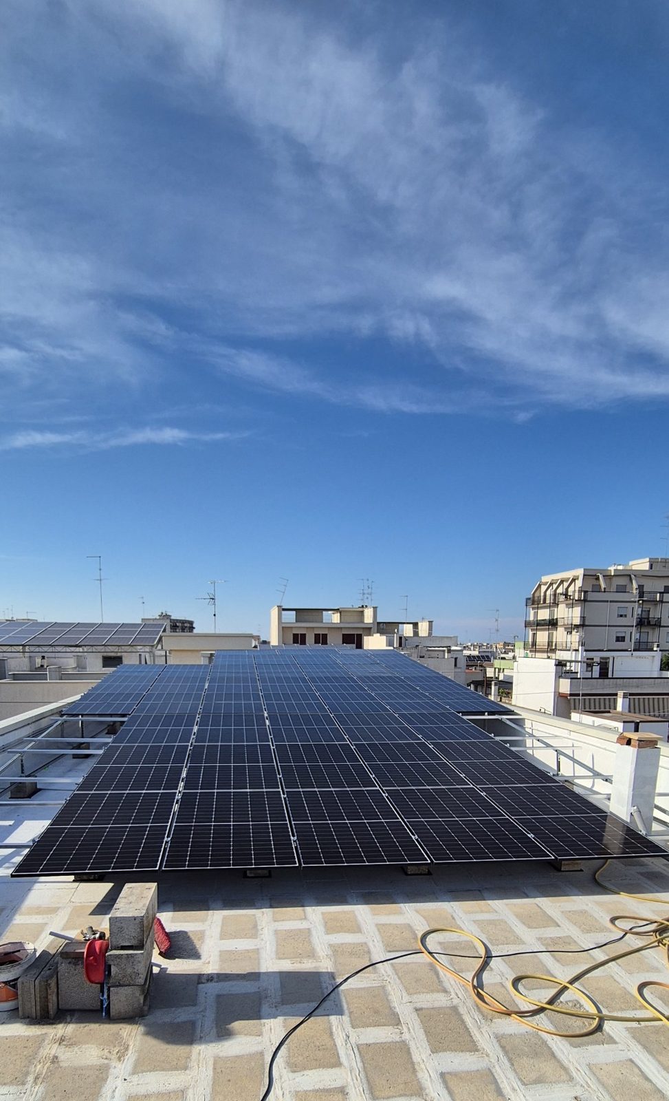 Impianto fotovoltaico su terrazzo